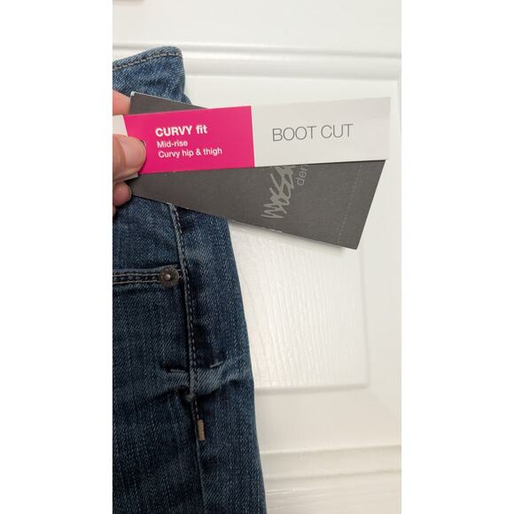 Mossimo Mid Rise Curvy Bootcut Jeans NEW! - Picture 4 of 8